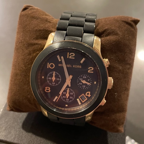 Authentic, Michael Kors Black Gold Watch - Picture 1 of 11